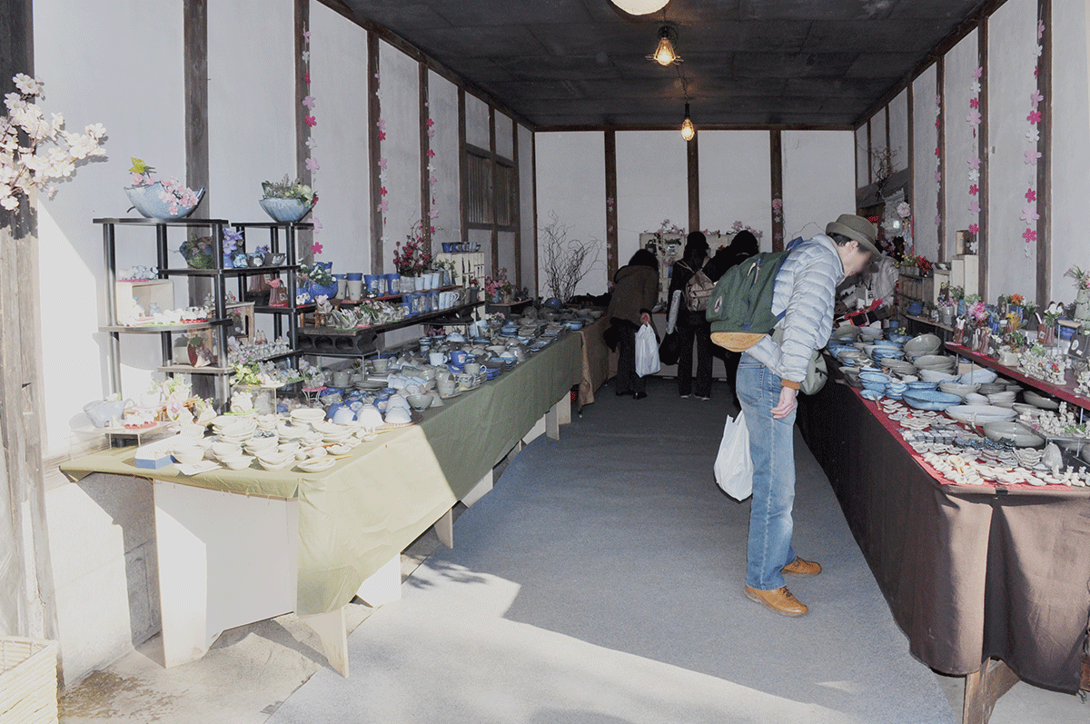 村井醸造のひな祭り４：地元陶芸家による陶器・小物展示販売