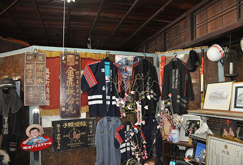 潮田家と町の歴史の展示